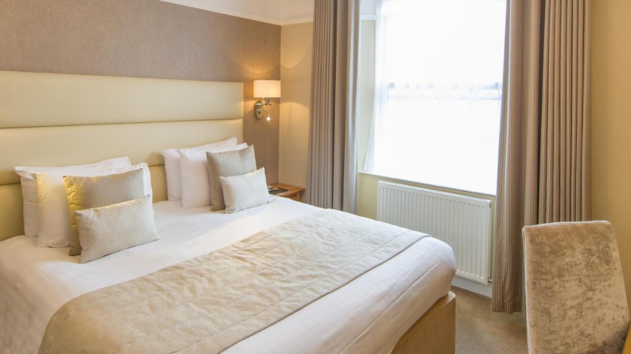 The Park Hotel Barnstaple Exteriör bild